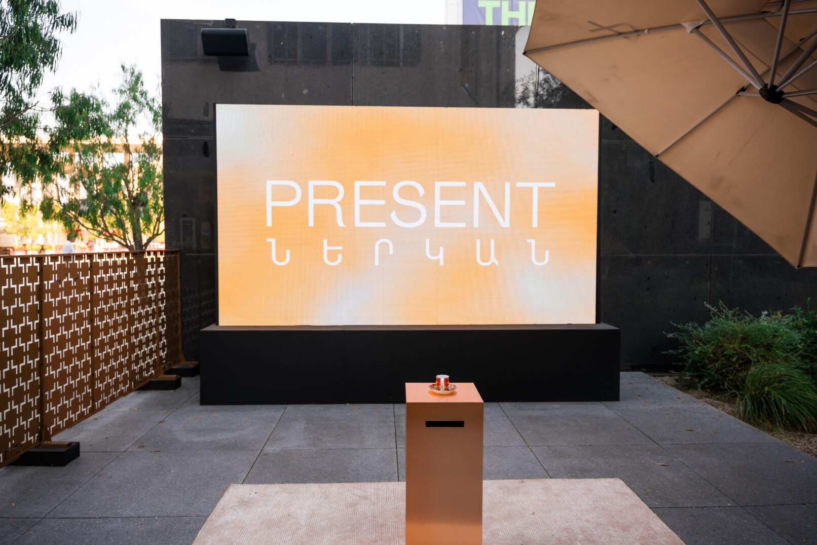 A More Than Human Tongue. Featuring Voice in My Head by Lauren Lee McCarthy and Kyle McDonald, and One Who Looks at the Cup. Exhibition Design by Lauren Lee McCarthy. Music Center LA, 2024. Photo by Will Tee Yang for The Music Center.